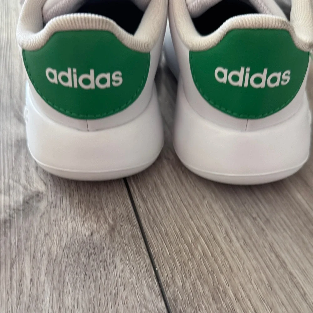 adidas‎ Kids' Cream Velcro Sneakers